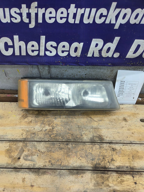 2003-2007 Chevrolet Silverado RH Passenger Side Marker / Turn Signal - 15199557