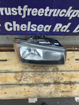 2003-2007 Chevrolet Silverado RH Passenger Side Headlight Assembly - 10396912