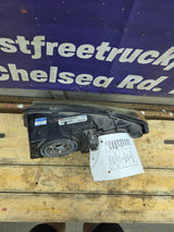 2003-2007 Chevrolet Silverado RH Passenger Side Headlight Assembly - 10396912