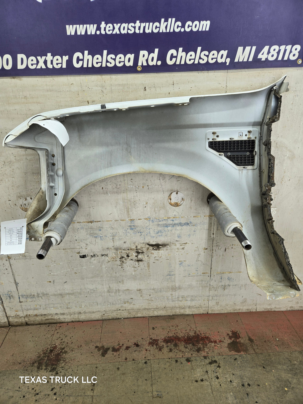 2008-2010 Ford Super Duty F250 F350 RH Passenger Side Fender
