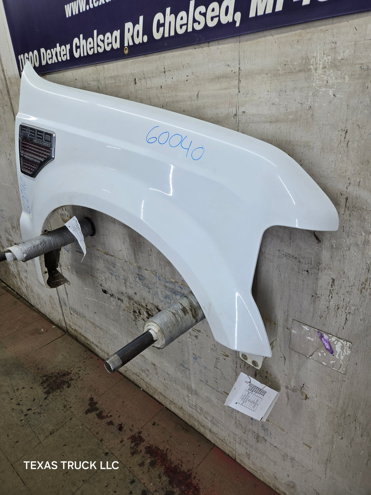2008-2010 Ford Super Duty F250 F350 RH Passenger Side Fender - Oxford White
