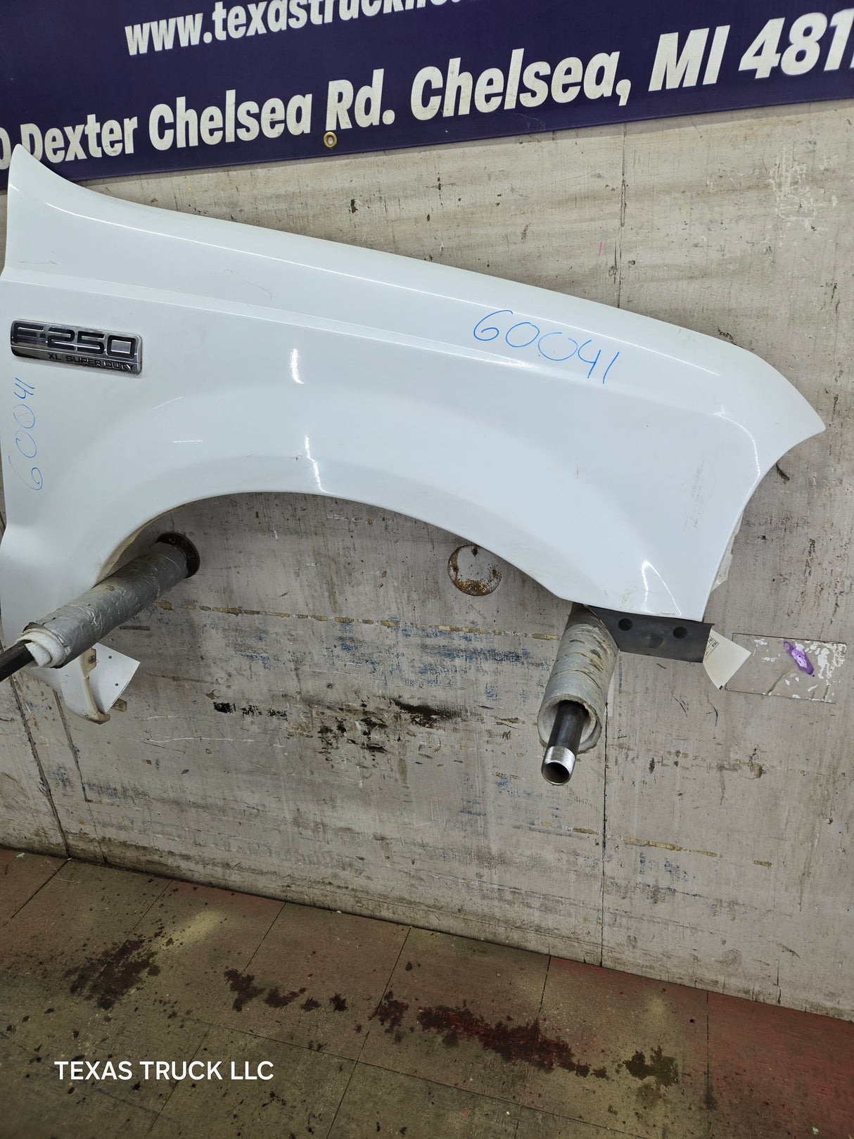 1999-2007 Ford Super Duty RH Passenger Side Front Fender F250 F350 F450 F550 Excursion