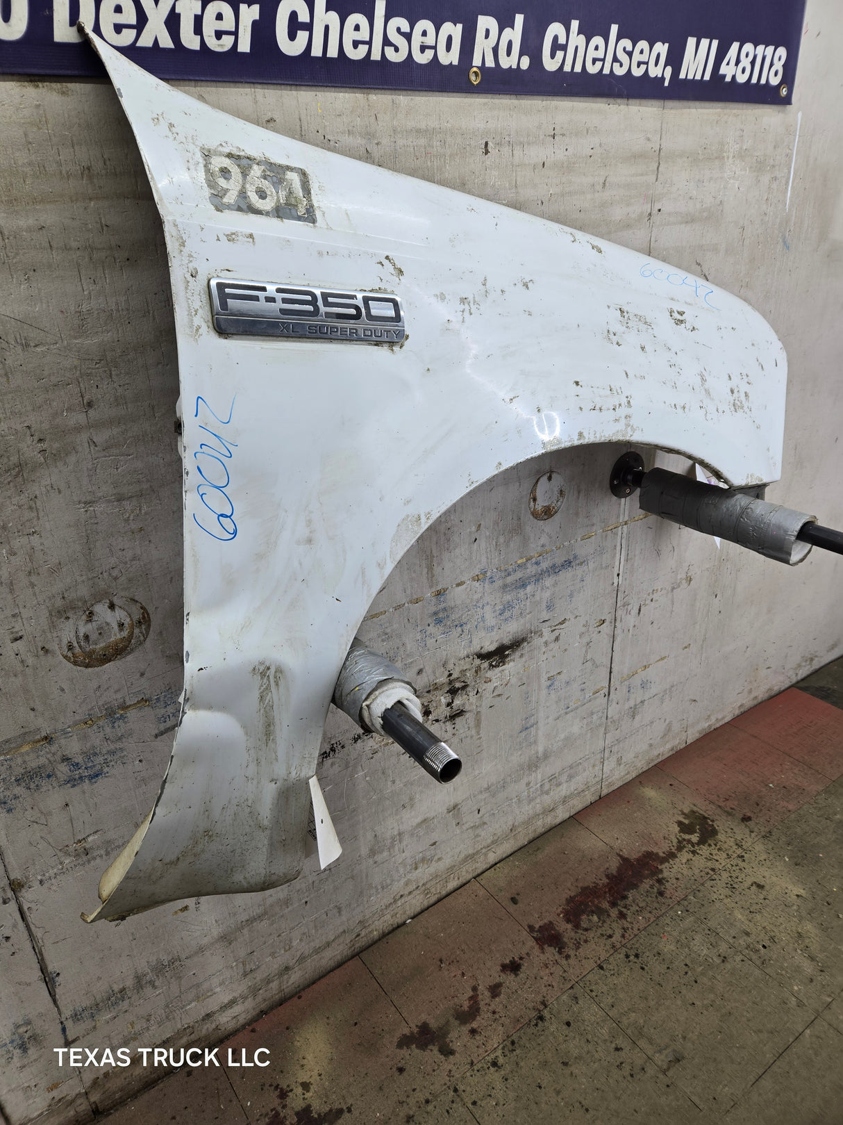 1999-2007 Ford Super Duty RH Passenger Side Front Fender F250 F350 F450 F550 Excursion