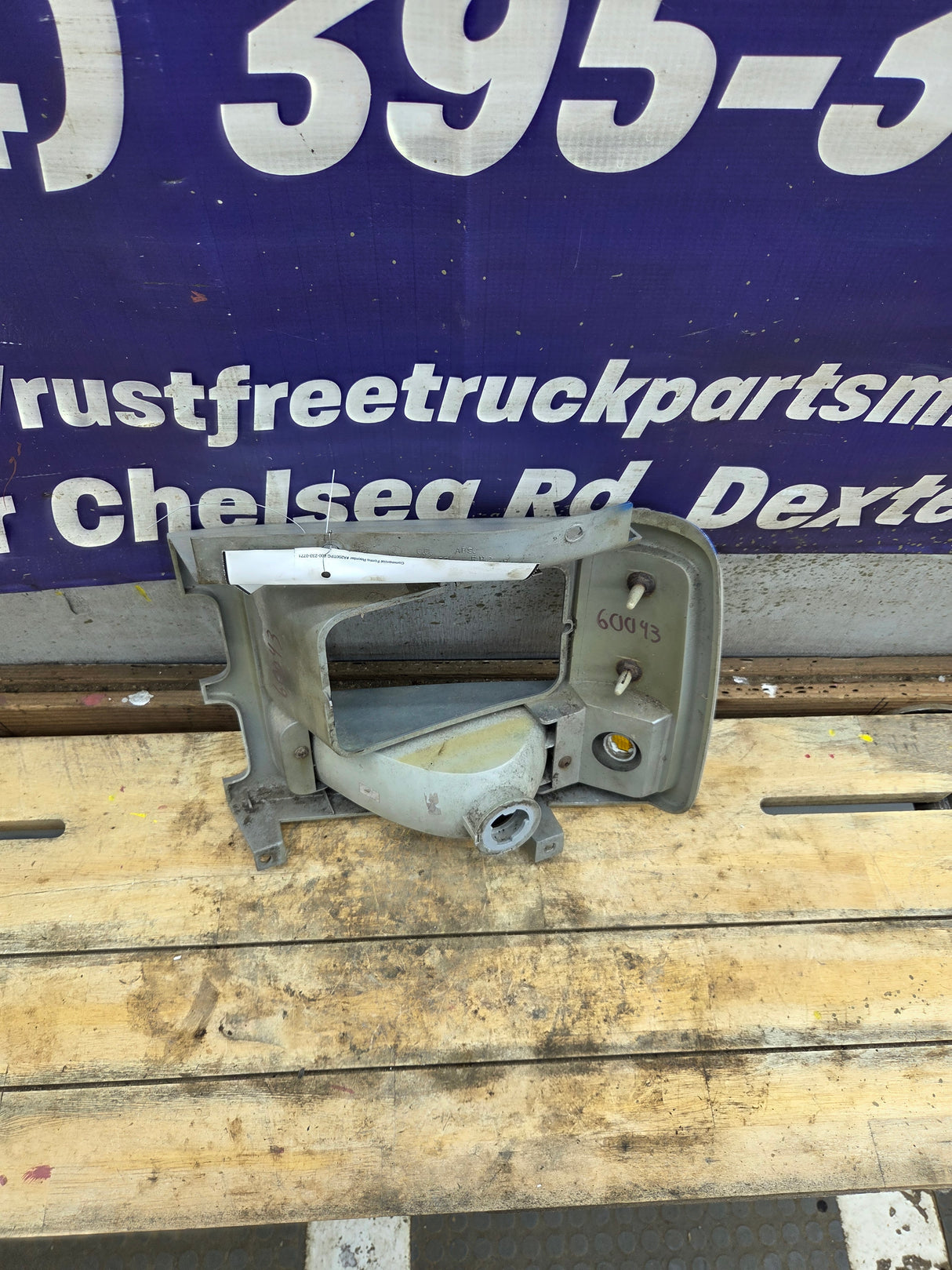 1991-1996 Dodge Dakota LH Driver Side Headlight Assembly - 83506612