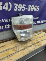 2008-2010 Ford Super Duty F250 F350 F450 F550 RH Passenger Side Composite Head Light 8C24-13005-A