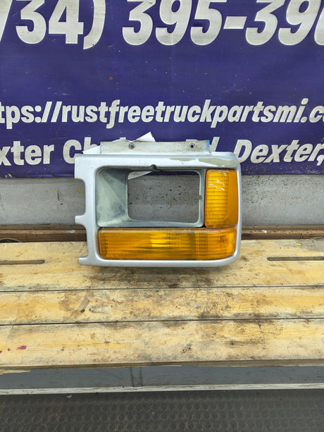 1991-1996 Dodge Dakota LH Driver Side Headlight Assembly - 83506613