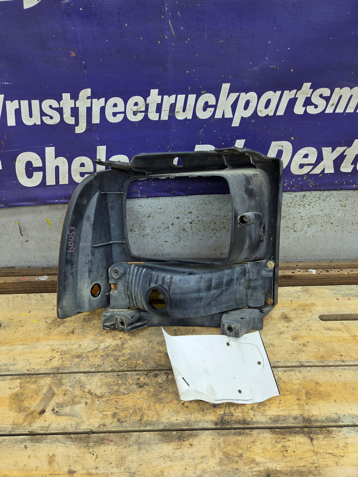 2005-2007 Ford Super Duty F250 F350 F450 F550 LH Left Driver Side Headlight Bezel Park Lamp Signal Corner Light 5C34-13B221-A