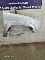 2003-2007 Chevrolet Silverado / Tahoe / Suburban 1500 2500 3500 HD RH Passenger Side "Cateye" Front Fender - Summit White