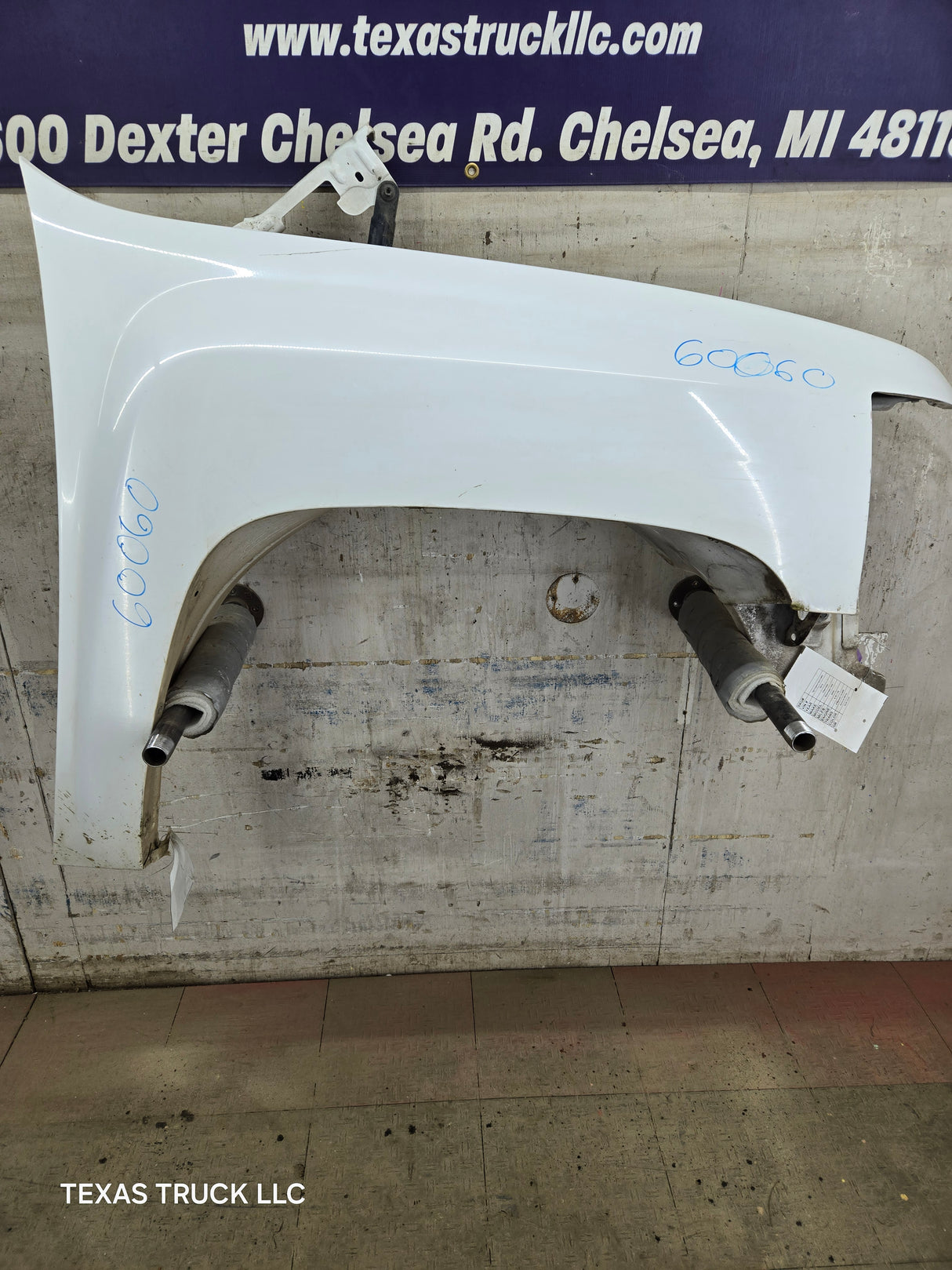 2007-2013 Chevrolet Silverado Passenger Side Front RH Fender 1500 2500 3500 HD
