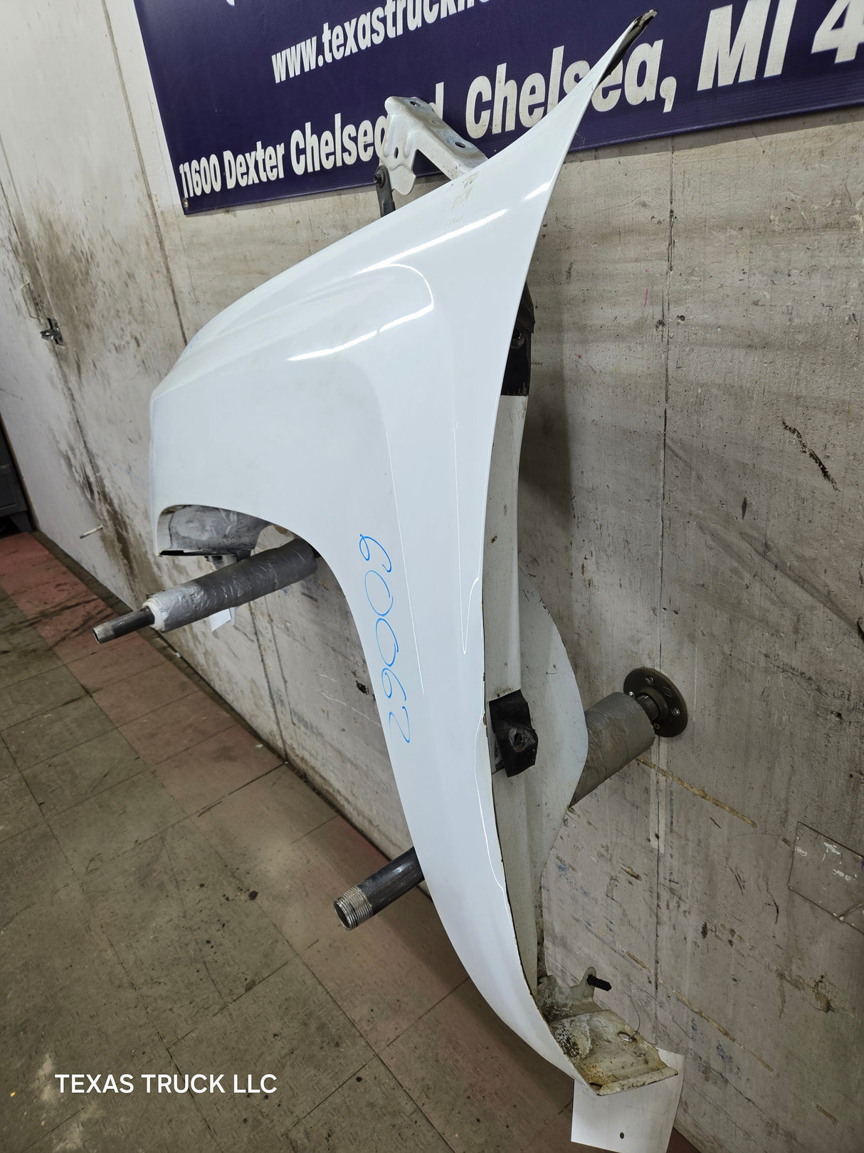 2007-2013 Chevrolet Silverado Driver Side Front LH Fender 1500 2500 3500 HD