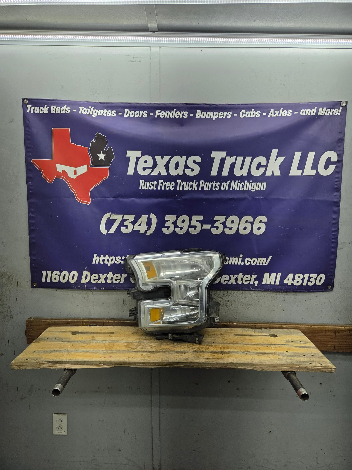 2015-2017 Ford F150 LH Driver Side Headlight Halogen - FL3Z13008B-FPM