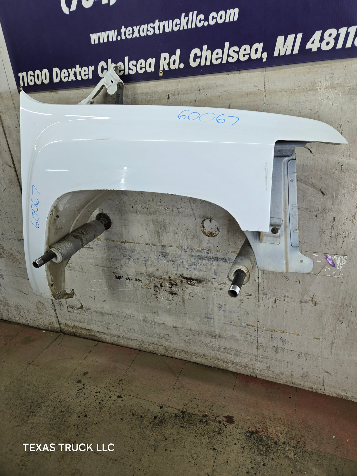 2007-2013 Chevrolet Silverado Passenger Side Front RH Fender 1500 2500 3500 HD
