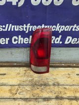 1999-2007 Ford Super Duty Driver Side Tail Light F250 F350 F450 F550