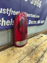 1999-2007 Ford Super Duty Driver Side Tail Light F250 F350 F450 F550