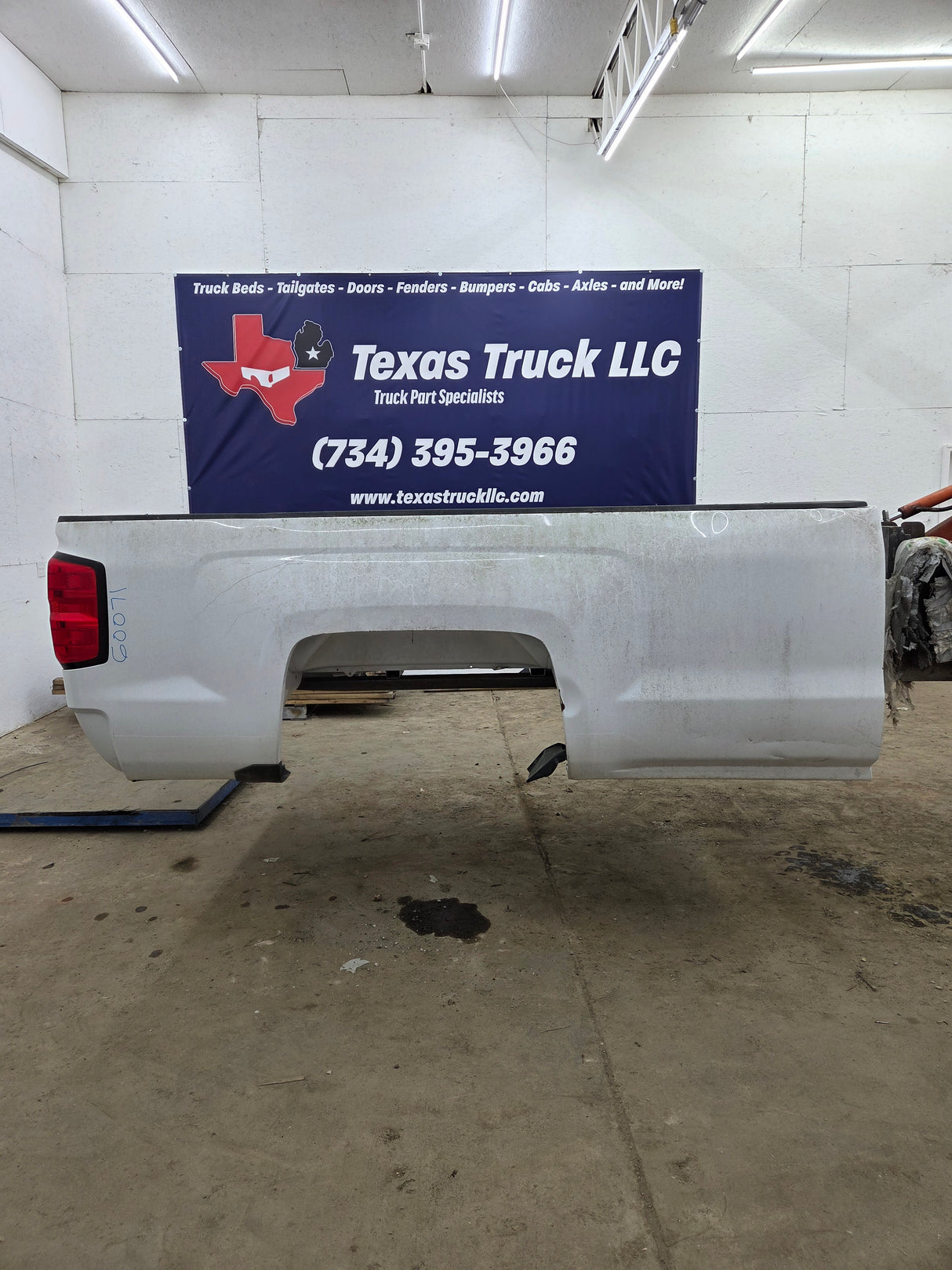 2014-2019 Chevrolet Silverado 1500 2500HD 3500HD 8' Long Truck Bed