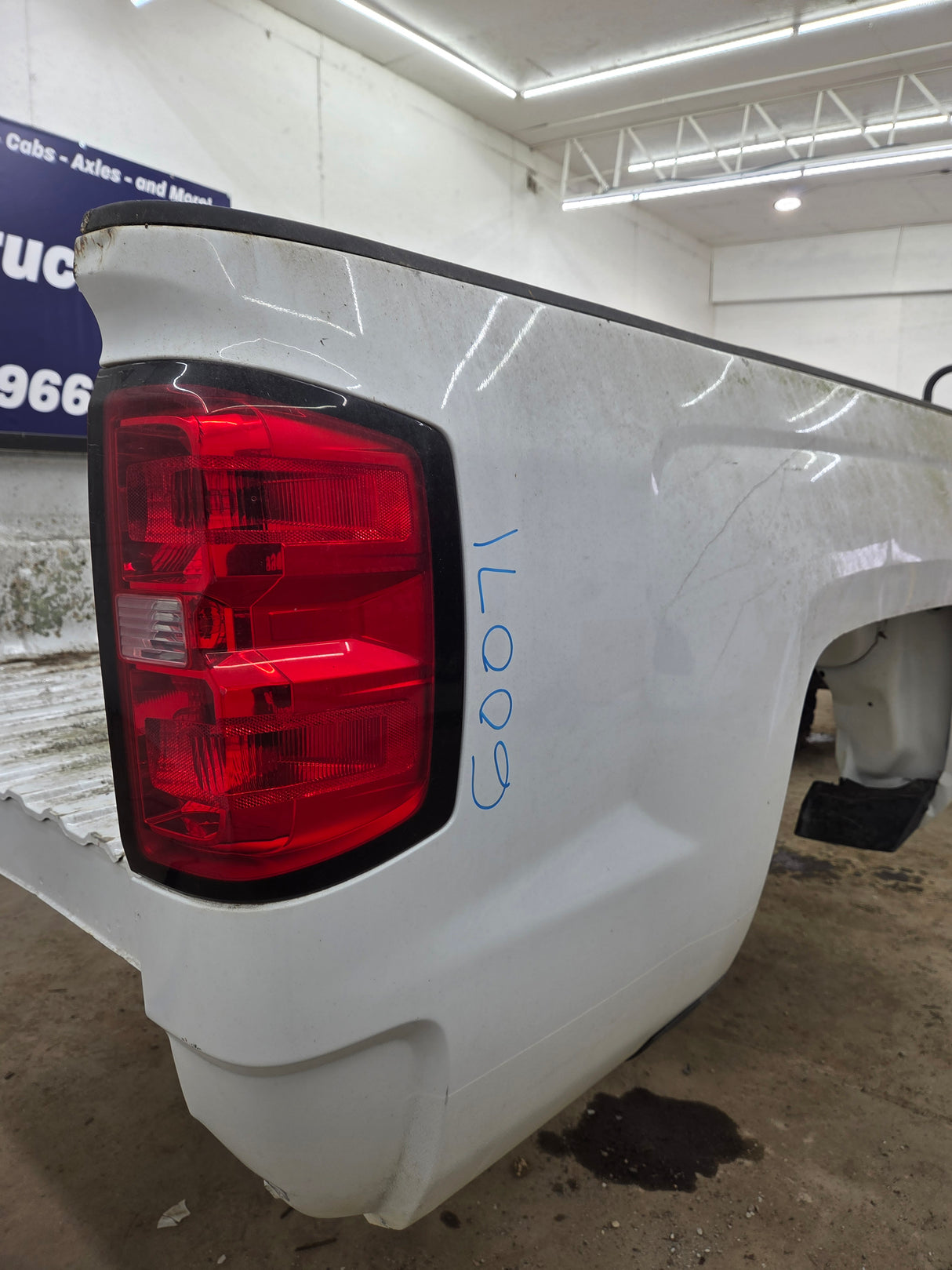 2014-2019 Chevrolet Silverado 1500 2500HD 3500HD 8' Long Truck Bed