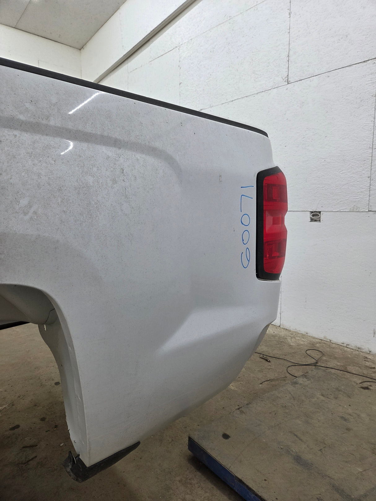 2014-2019 Chevrolet Silverado 1500 2500HD 3500HD 8' Long Truck Bed