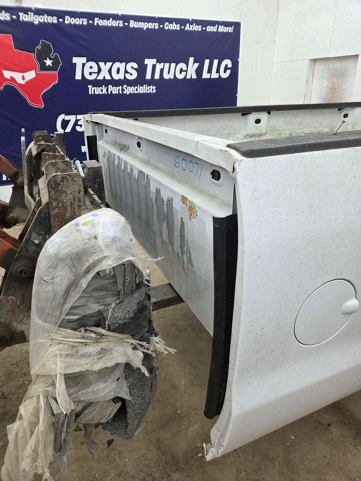 2014-2019 Chevrolet Silverado 1500 2500HD 3500HD 8' Long Truck Bed