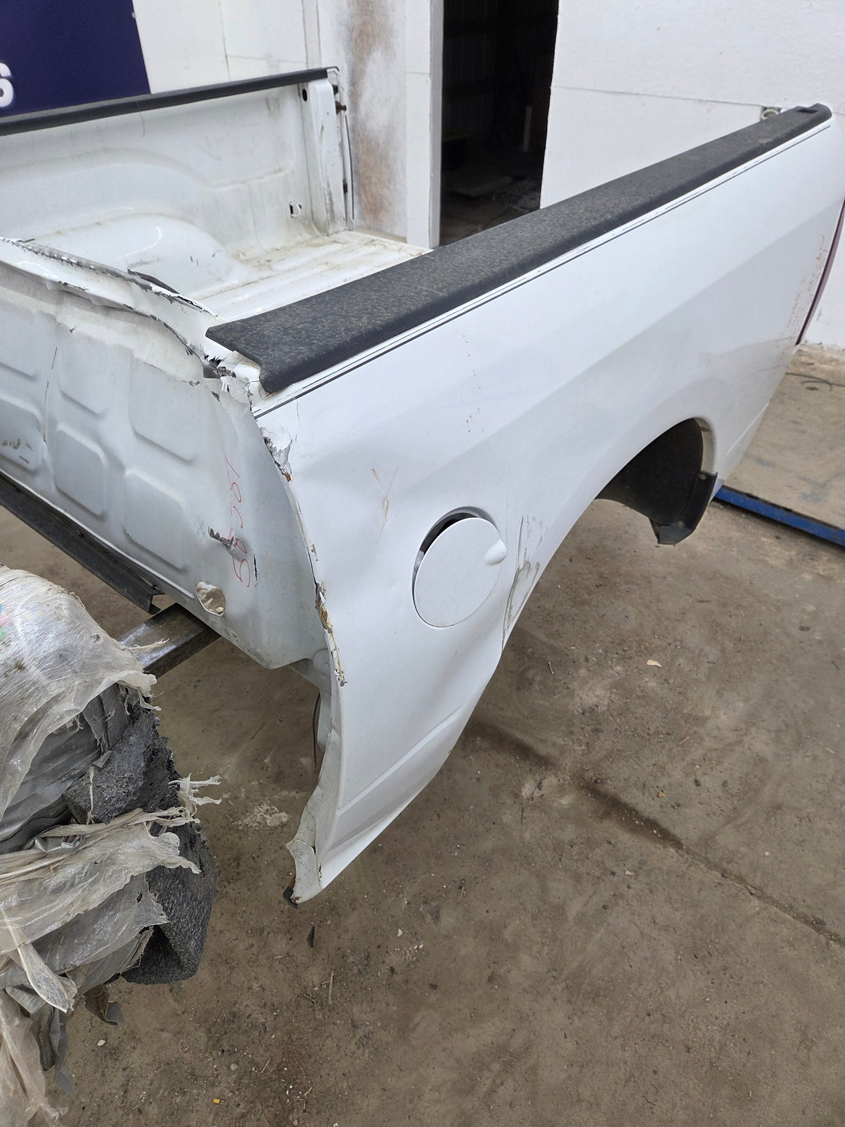 2009-2018 Dodge Ram 1500 4th gen 5' 7" Short Truck Bed