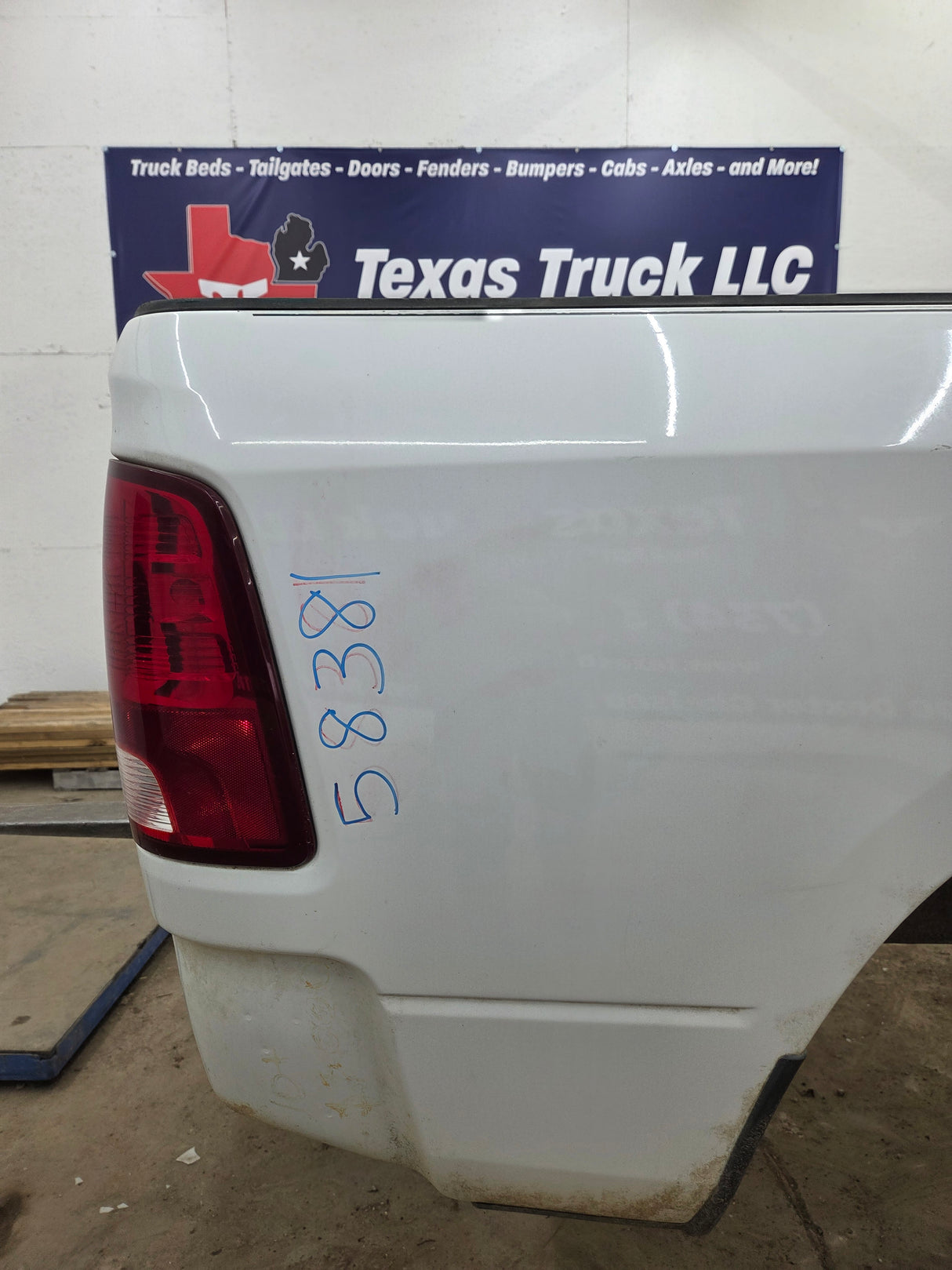 2009-2018 Dodge Ram 1500 4th gen 5' 7" Short Truck Bed