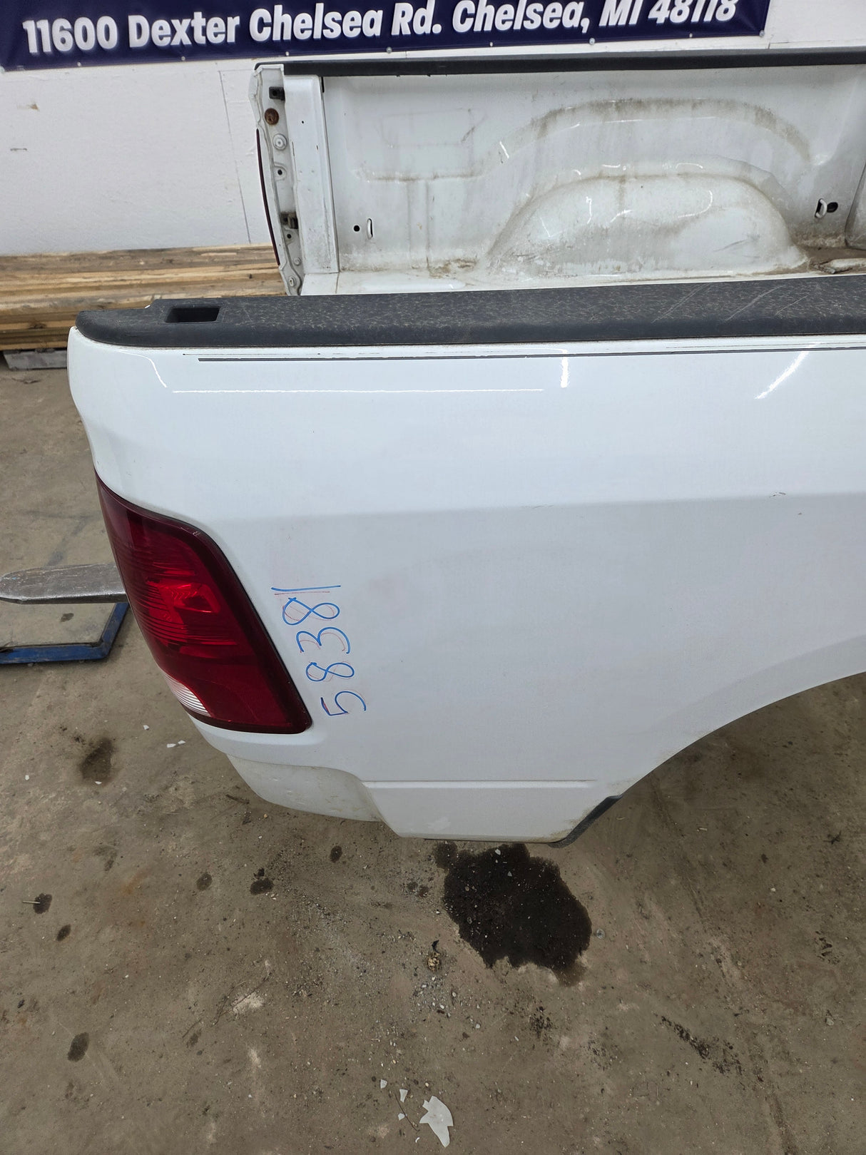2009-2018 Dodge Ram 1500 4th gen 5' 7" Short Truck Bed