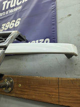 2003-2006 Chevrolet Silverado 1500 2500 3500 HD 'Cateye' Grill OEM - Chrome