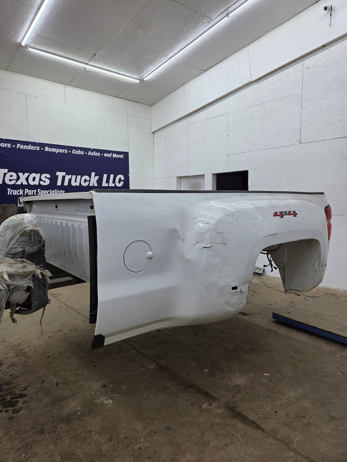 2014-2019 Chevrolet Silverado / GMC Sierra 3500 HD 8' Dually Truck Bed