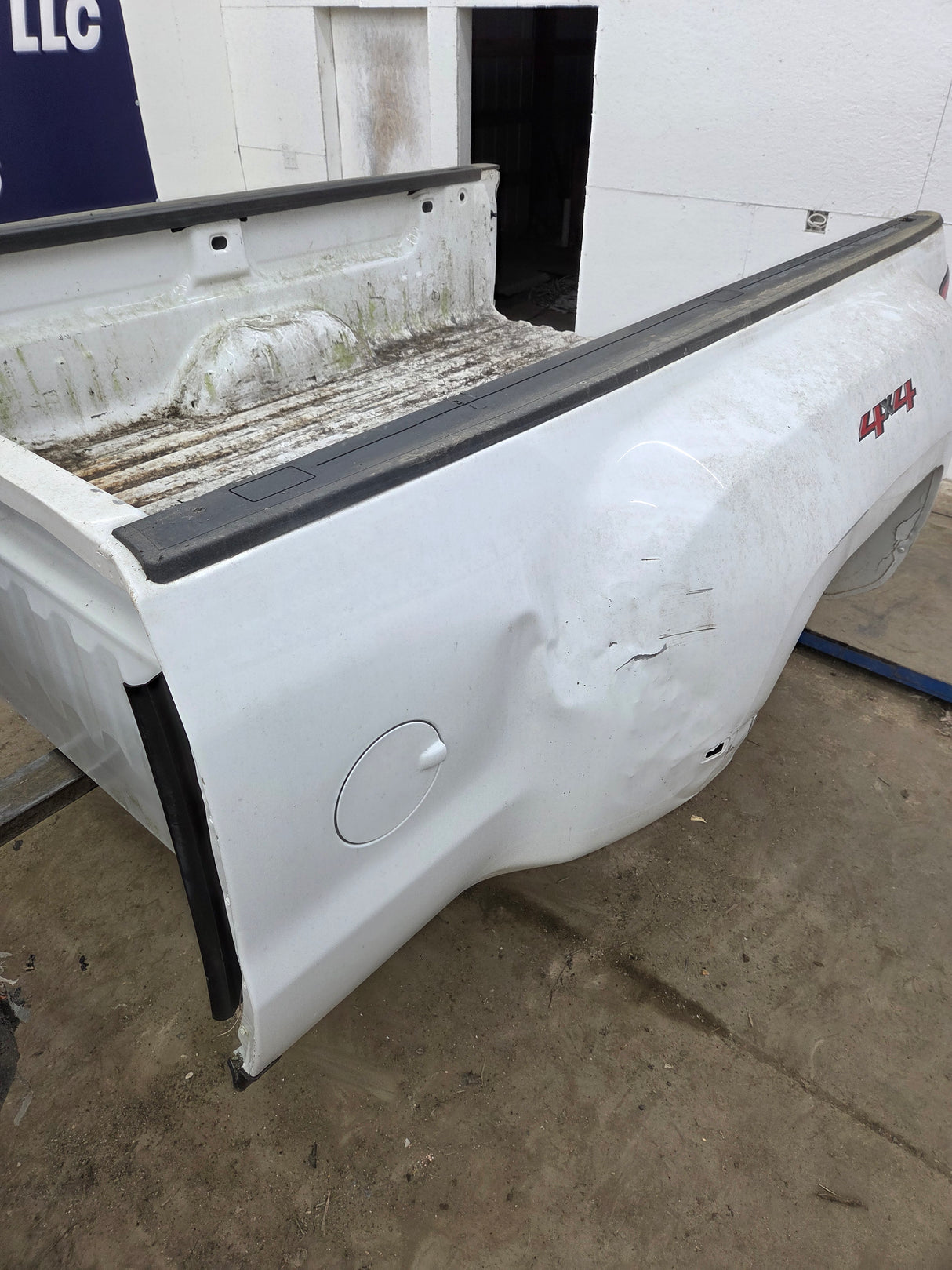 2014-2019 Chevrolet Silverado / GMC Sierra 3500 HD 8' Dually Truck Bed