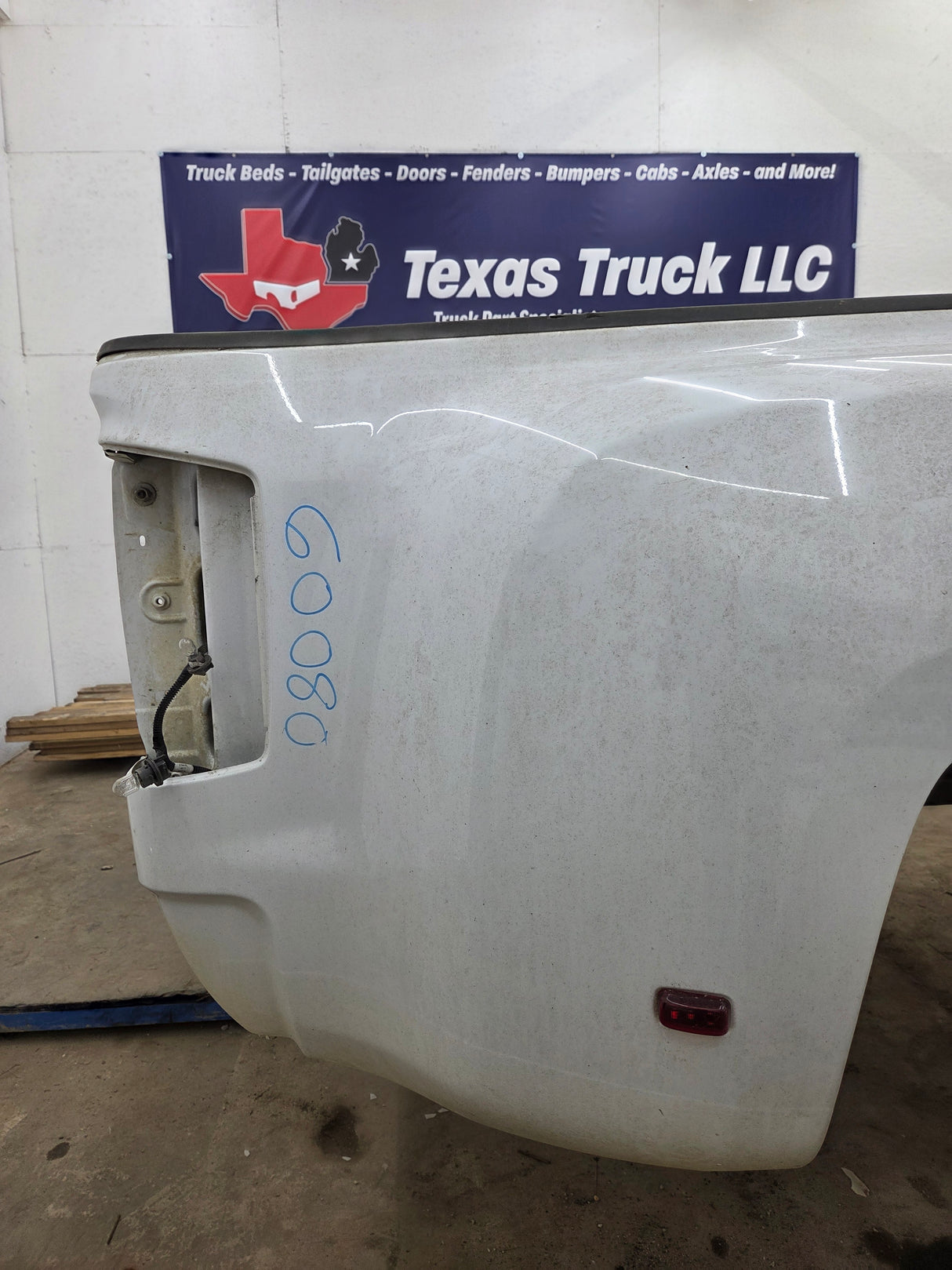 2014-2019 Chevrolet Silverado / GMC Sierra 3500 HD 8' Dually Truck Bed