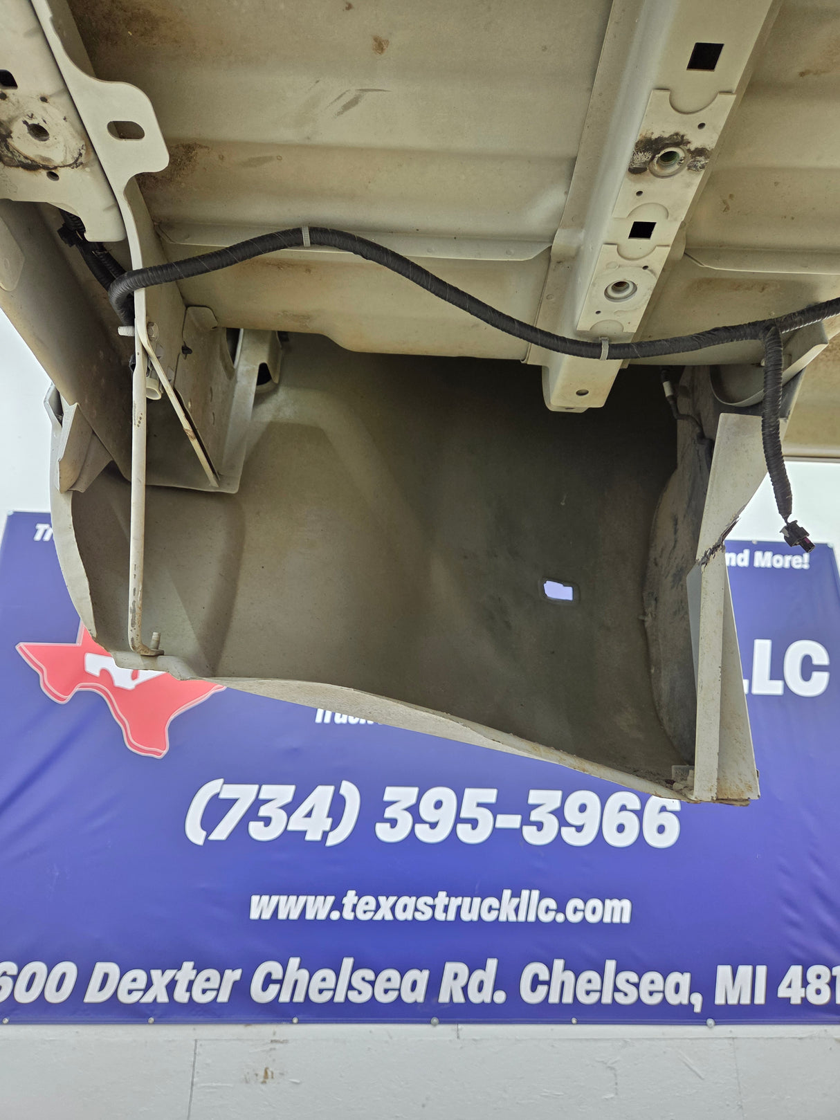 2014-2019 Chevrolet Silverado / GMC Sierra 3500 HD 8' Dually Truck Bed