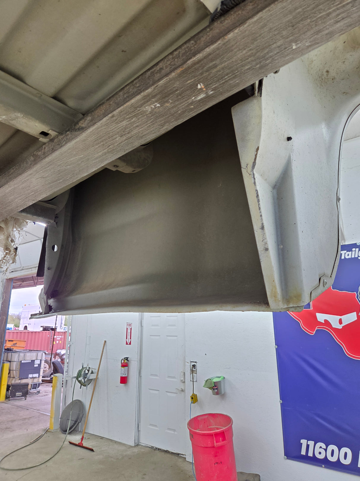2014-2019 Chevrolet Silverado / GMC Sierra 3500 HD 8' Dually Truck Bed