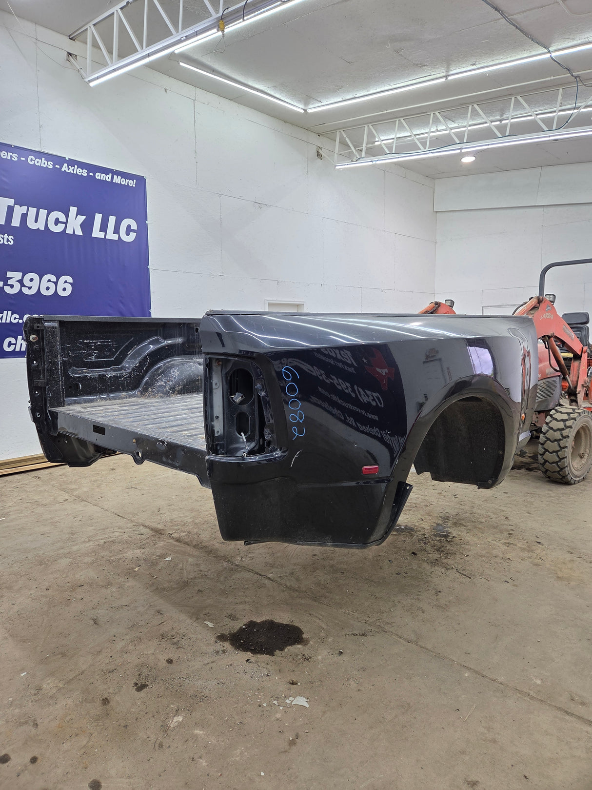 2009-2018 Dodge Ram 3500 4500 4th Gen Dually 8' Truck Truck Bed