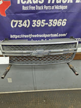 2003-2006 Chevrolet Silverado 1500 2500 3500 HD 'Cateye' Grill OEM - Chrome