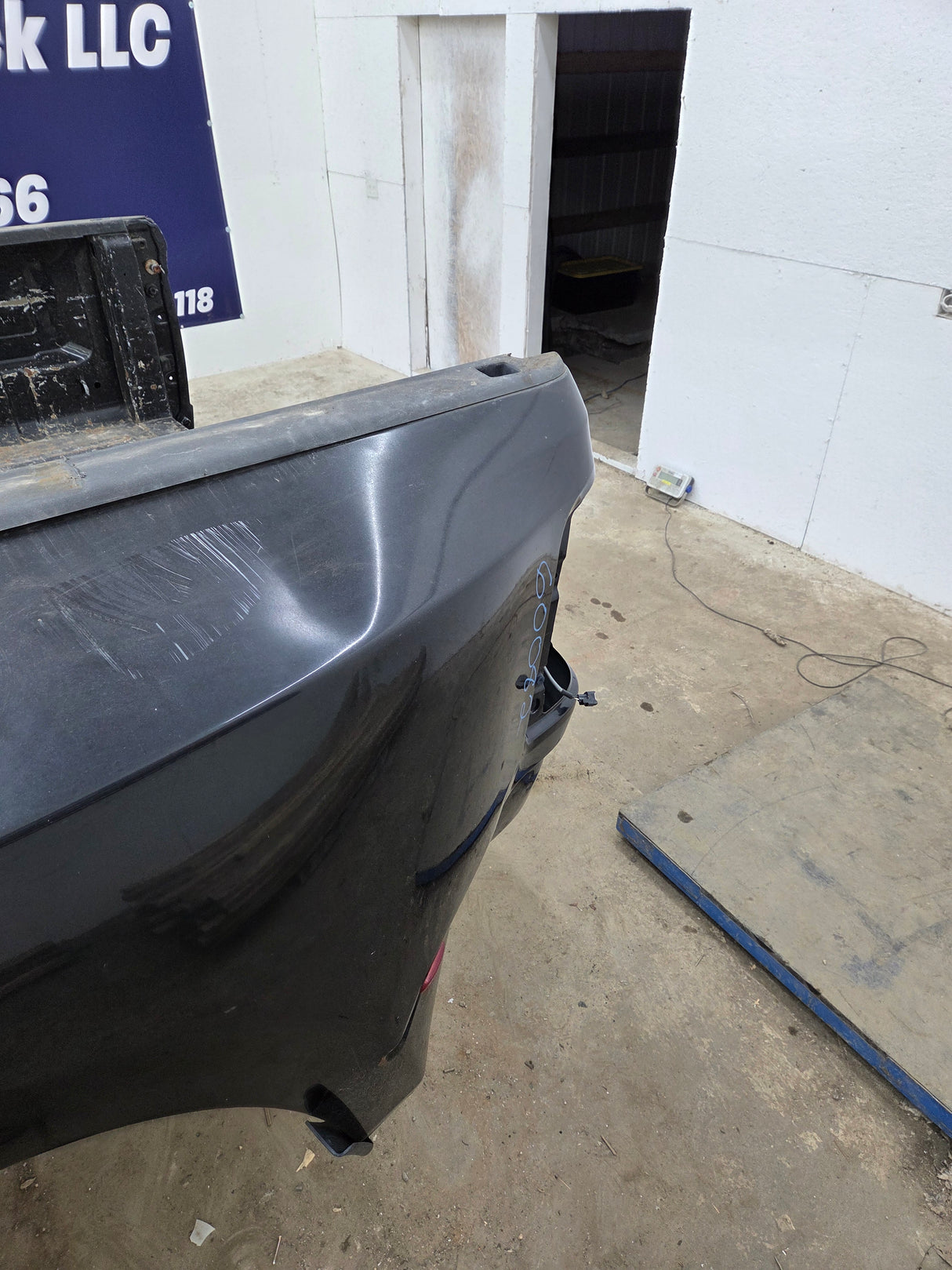 2009-2018 Dodge Ram 3500 4500 4th Gen Dually 8' Truck Truck Bed