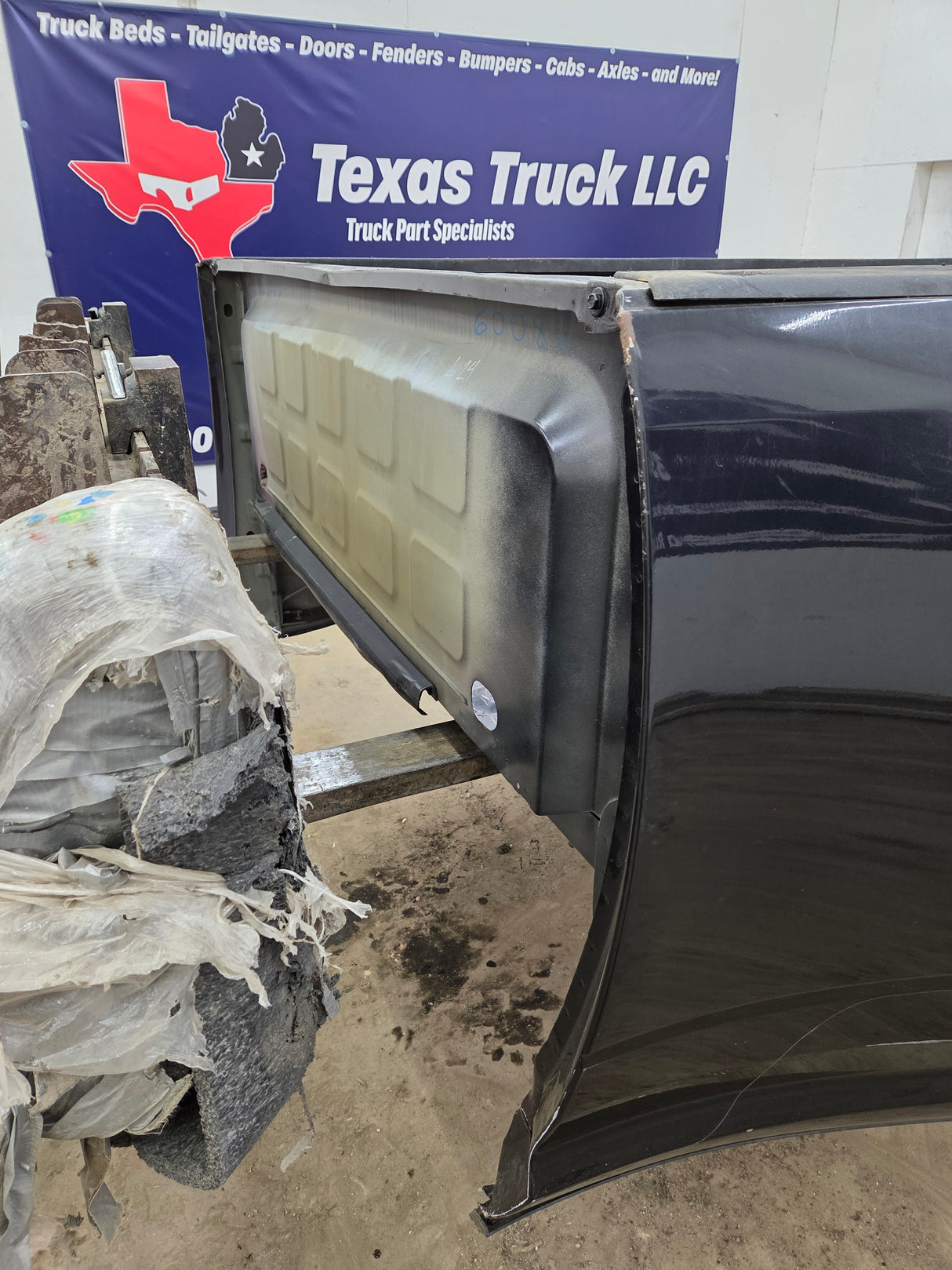 2009-2018 Dodge Ram 3500 4500 4th Gen Dually 8' Truck Truck Bed