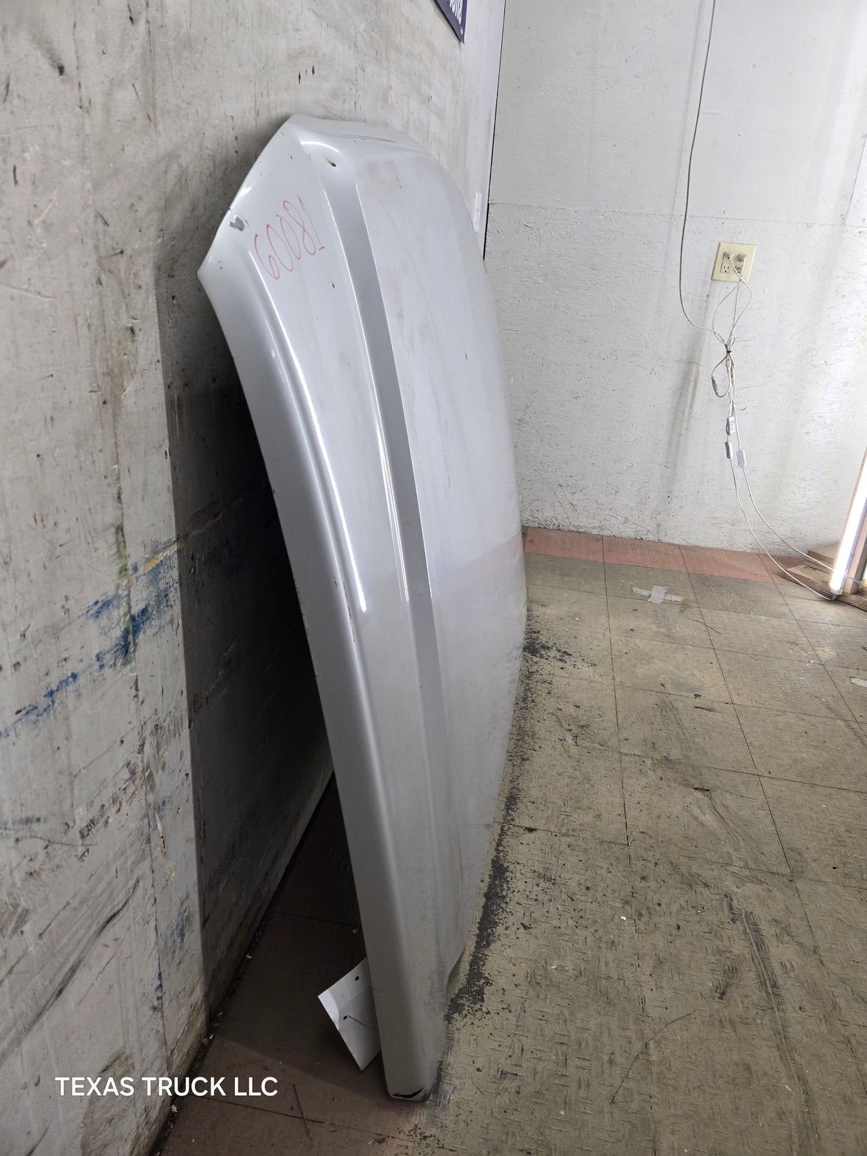 2003-2006 Chevrolet Silverado 1500 2500 'Cateye' Hood