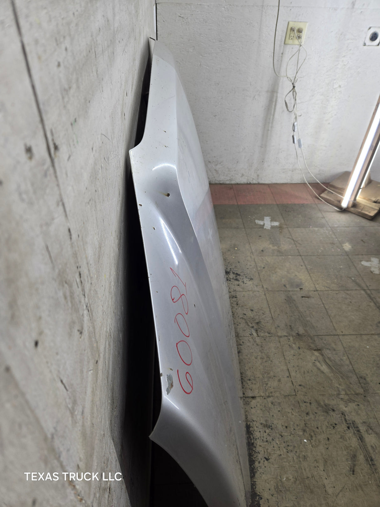 2003-2006 Chevrolet Silverado 1500 2500 'Cateye' Hood