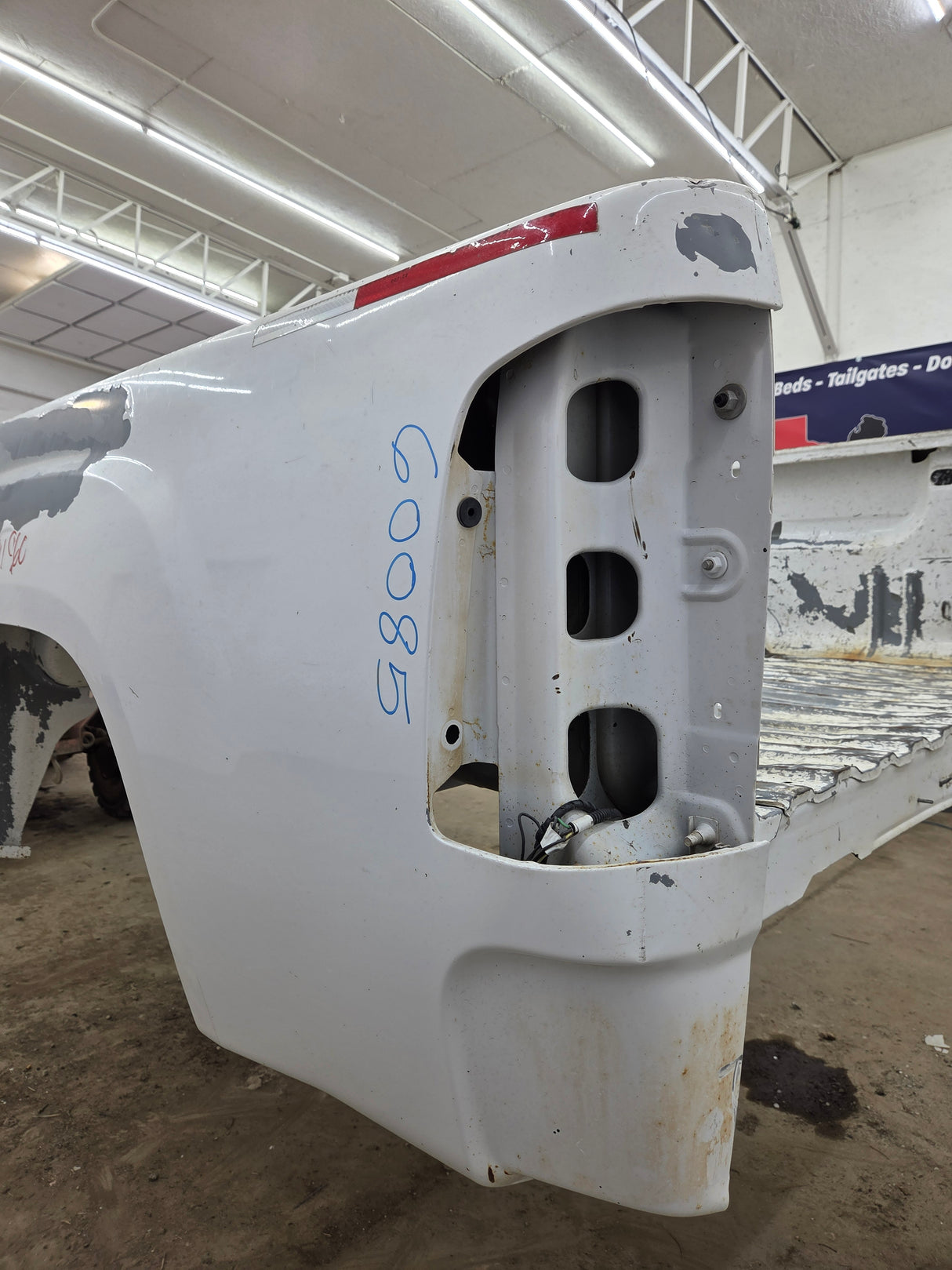 2007-2013 GMC Sierra 1500 2500 3500 HD 8' Long Truck Bed
