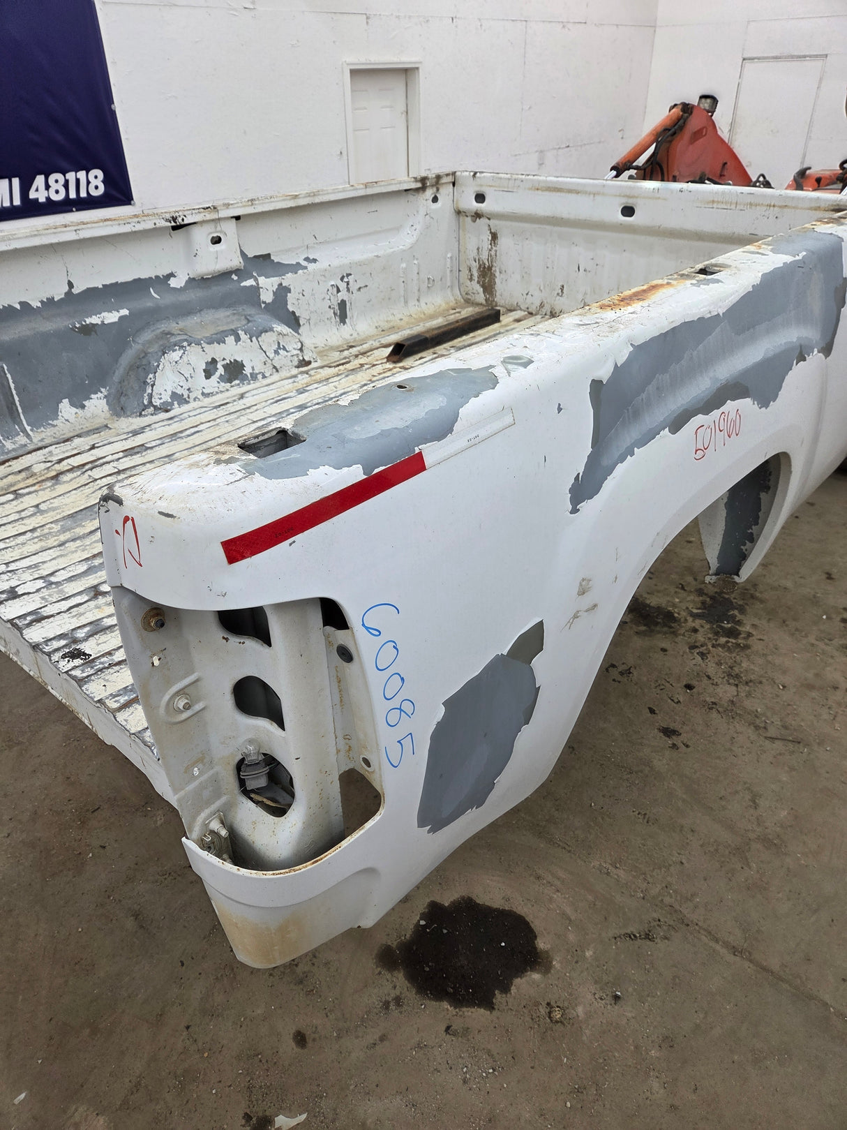 2007-2013 GMC Sierra 1500 2500 3500 HD 8' Long Truck Bed