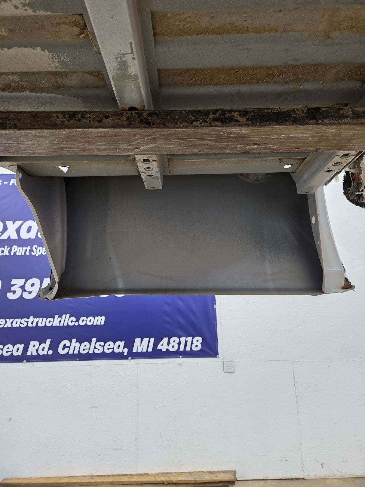 2007-2013 GMC Sierra 1500 2500 3500 HD 8' Long Truck Bed
