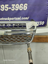 2003-2006 Chevrolet Silverado 1500 2500 3500 HD 'Cateye' Grill OEM - Chrome