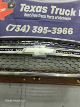 2003-2006 Chevrolet Silverado 1500 2500 3500 HD 'Cateye' Grill OEM - Chrome