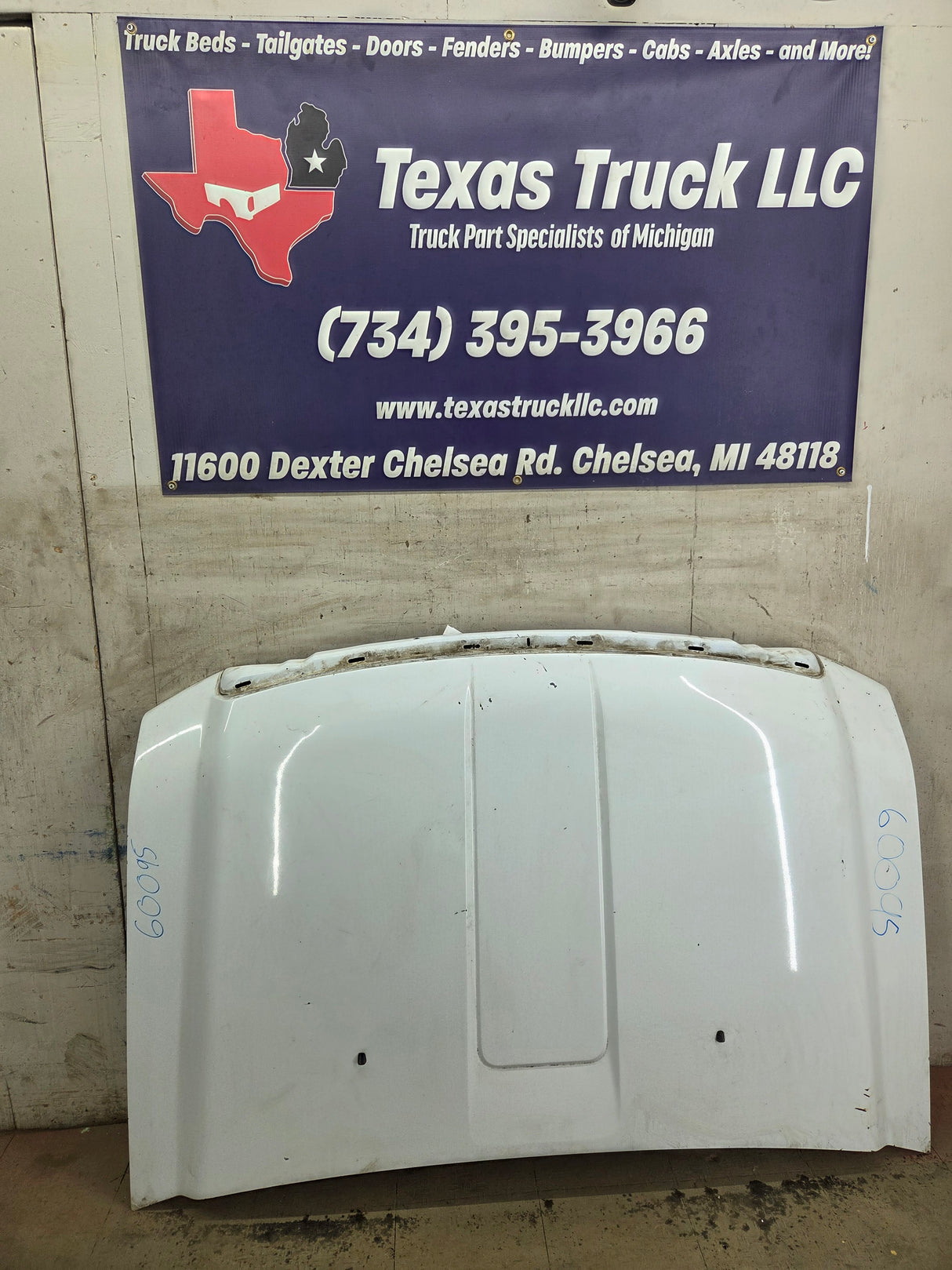 2008-2010 Ford Super Duty F250 F350 F450 F550 Hood - Oxford White