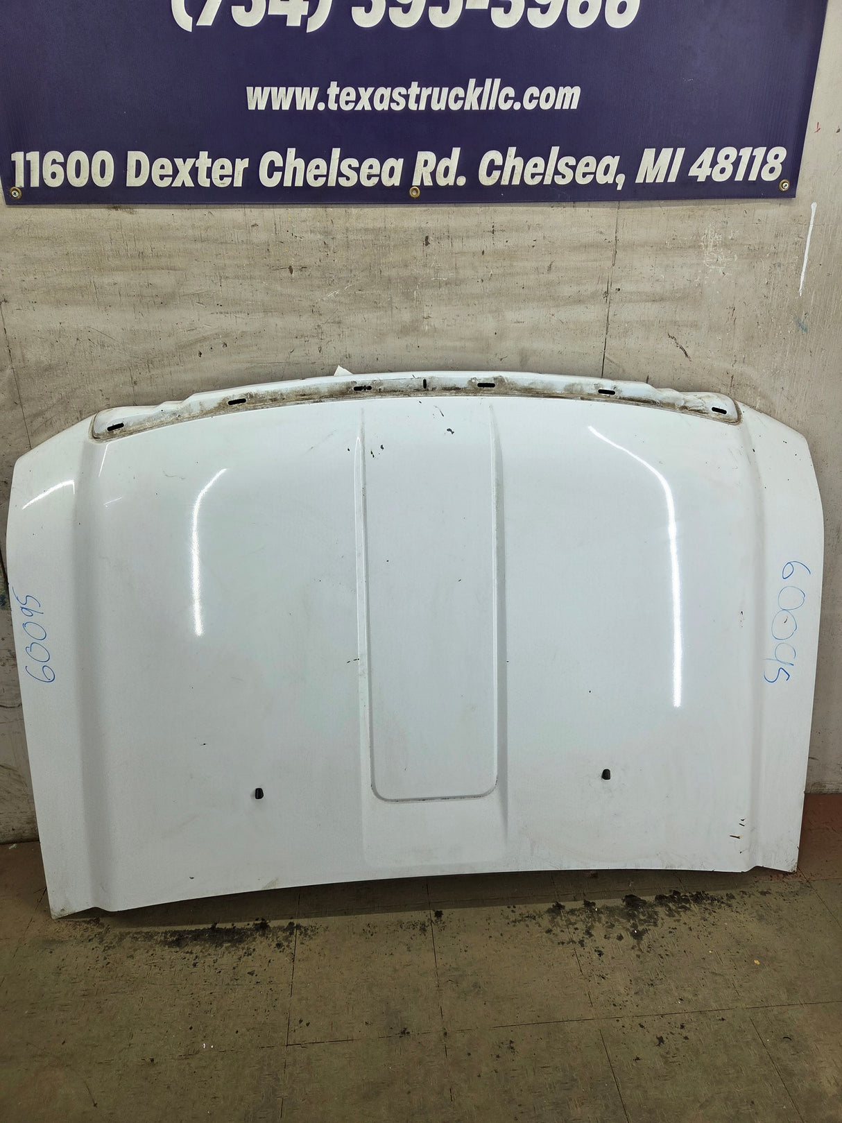 2008-2010 Ford Super Duty F250 F350 F450 F550 Hood - Oxford White