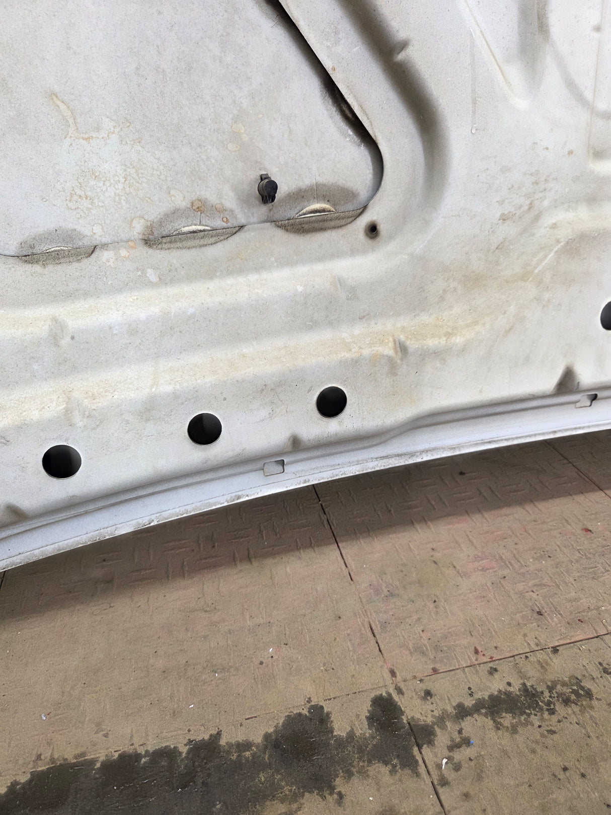 2008-2010 Ford Super Duty F250 F350 F450 F550 Hood - Oxford White