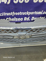 2003-2006 Chevrolet Silverado 1500 2500 3500 HD 'Cateye' Grill OEM - Chrome