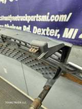 2003-2006 Chevrolet Silverado 1500 2500 3500 HD 'Cateye' Grill OEM - Chrome