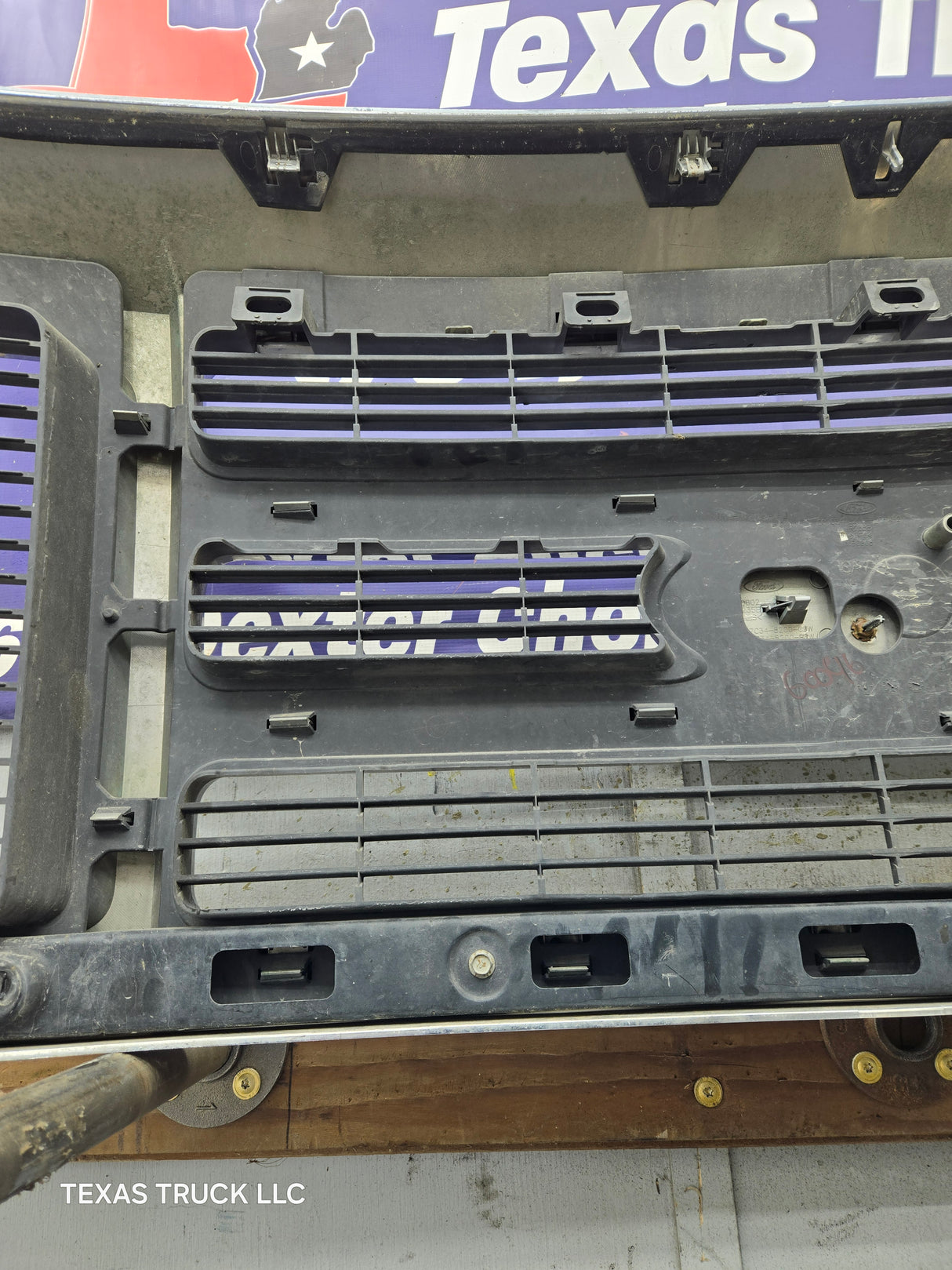 2008-2010 Ford Super Duty F250 F350 F450 F550 Chrome Grill Surround