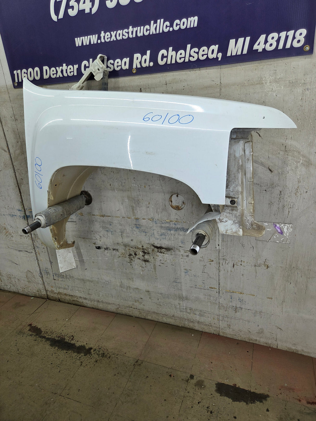 2007-2013 Chevrolet Silverado Passenger Side Front RH Fender 1500 2500 3500 HD