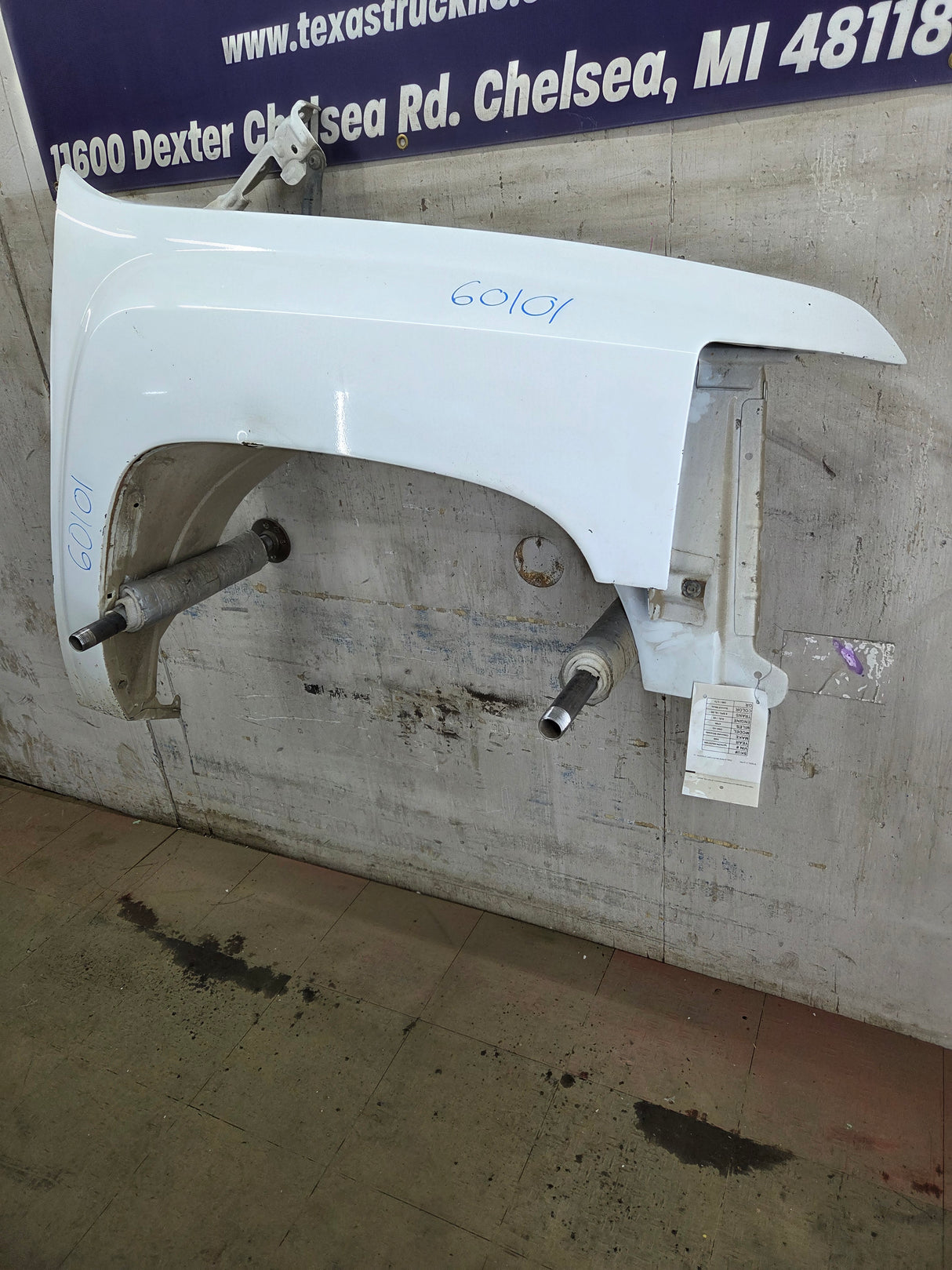 2007-2013 Chevrolet Silverado Passenger Side Front RH Fender 1500 2500 3500 HD